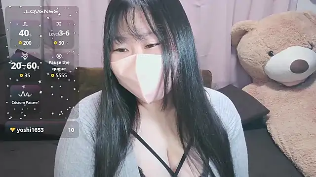 yuinyan3150 online show from March 15, 2026, 6:26 pm