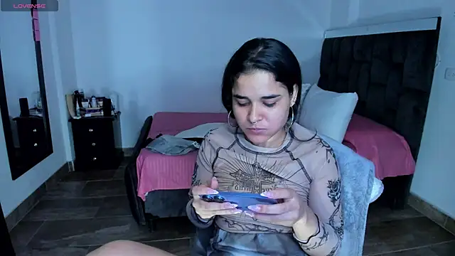 SweetMegan 1 online show from March 23, 2025, 7:09 am