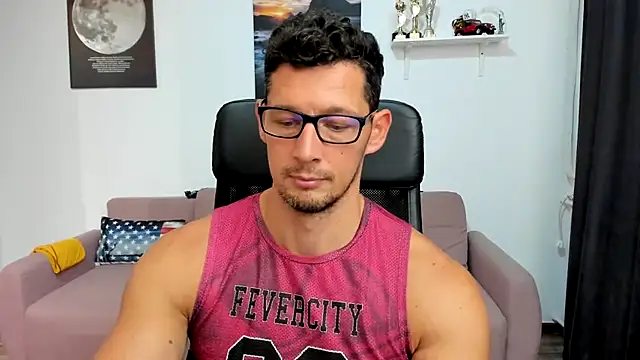 Snapshot of BrutusK08 chatting on October 24, 2025, 1:21 pm BrutusK08 online show from October 24, 2025, 1:21 pm