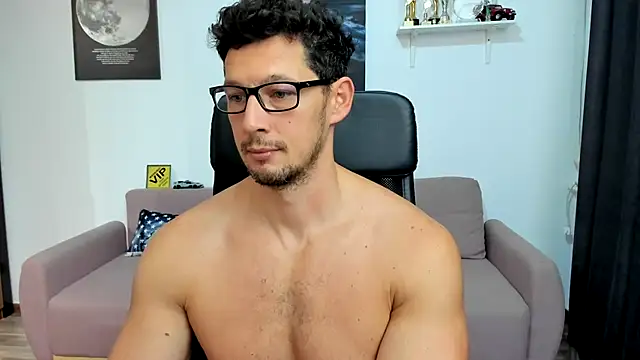 Snapshot of BrutusK08 chatting on November 12, 2025, 8:18 am BrutusK08 online show from November 12, 2025, 8:18 am