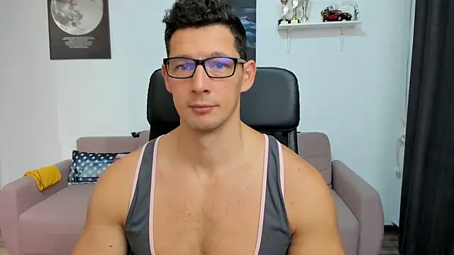 Snapshot of BrutusK08 chatting on October 28, 2025, 6:01 am BrutusK08 online show from October 28, 2025, 6:01 am