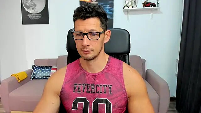 Snapshot of BrutusK08 chatting on October 22, 2025, 4:01 am BrutusK08 online show from October 22, 2025, 4:01 am