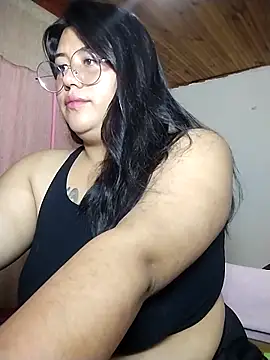 KATYGONZALEZ online show from April 16, 2026, 10:45 pm