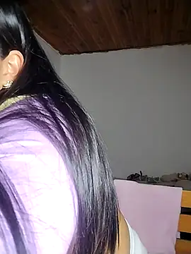 KATYGONZALEZ online show from May 16, 2026, 12:09 am
