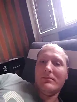 Snapshot of bayby1001 chatting on March 5, 2025, 10:00 am bayby1001 online show from March 5, 2025, 10:00 am