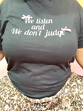 CUTE SOPHIA- online show from September 24, 2025, 12:51 am