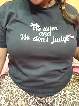 CUTE SOPHIA- online show from September 24, 2025, 8:15 pm