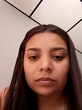 stefanie010 online show from December 21, 2025, 5:03 pm