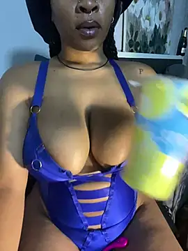 YellowHoneyDip online show from January 30, 2025, 8:10 pm
