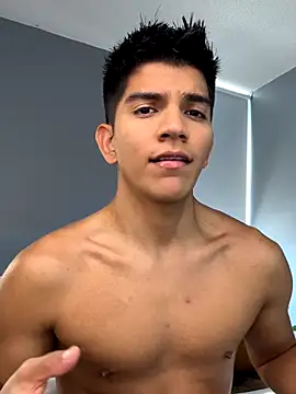 Snapshot of santiago_01 chatting on October 28, 2025, 8:08 pm santiago 01 online show from October 28, 2025, 8:08 pm