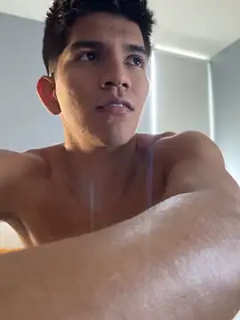 Snapshot of santiago_01 chatting on October 11, 2025, 7:37 pm santiago 01 online show from October 11, 2025, 7:37 pm