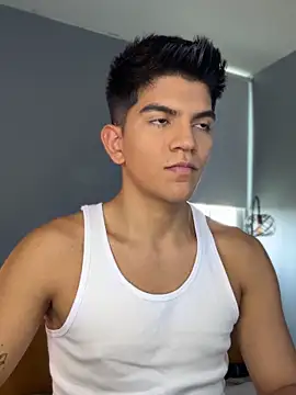 Snapshot of santiago_01 chatting on September 28, 2025, 8:38 pm santiago 01 online show from September 28, 2025, 8:38 pm