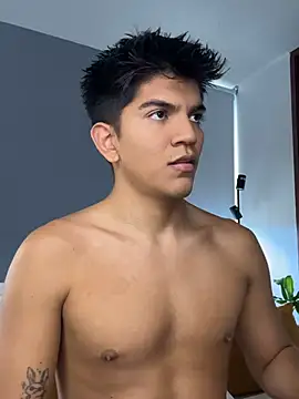 Snapshot of santiago_01 chatting on May 24, 2026, 8:31 pm santiago 01 online show from May 24, 2026, 8:31 pm