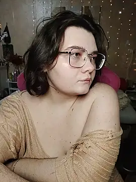 Snapshot of DenisHailey chatting on March 1, 2026, 6:19 pm DenisHailey online show from March 1, 2026, 6:19 pm