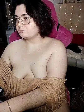 DenisHailey online show from September 26, 2025, 4:03 pm