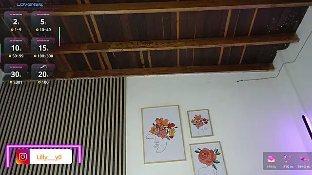 Snapshot of LillyDolls23 chatting on October 22, 2025, 12:48 pm LillyDolls23 online show from October 22, 2025, 12:48 pm