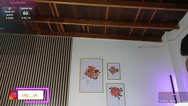 LillyDolls23 online show from January 10, 2026, 1:06 pm