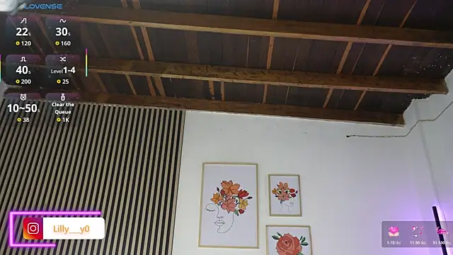 Snapshot of LillyDolls23 chatting on October 23, 2025, 12:37 pm LillyDolls23 online show from October 23, 2025, 12:37 pm