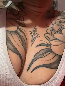 Nadiasexy online show from April 11, 2026, 11:08 pm