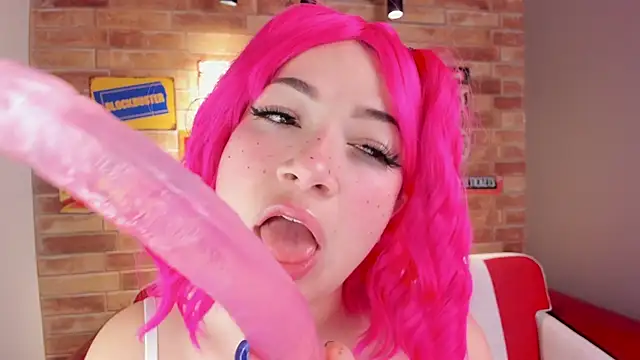 Snapshot of miss__pamela chatting on September 19, 2025, 11:03 am miss  pamela online show from September 19, 2025, 11:03 am