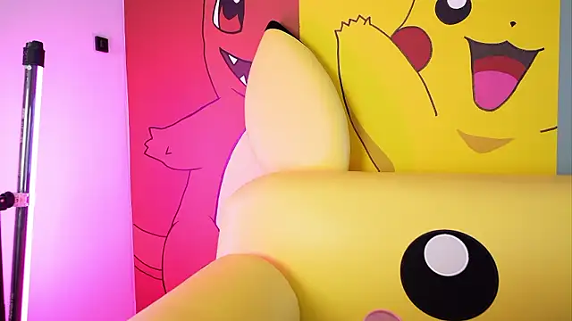 miss  pamela online show from March 5, 2026, 11:07 am