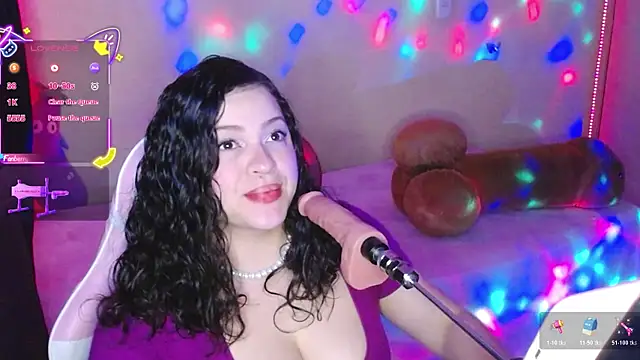 kim saenz20 online show from June 21, 2026, 2:28 am