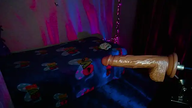 kim saenz20 online show from March 8, 2025, 7:05 am