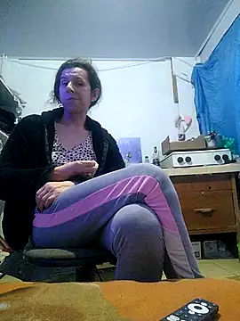 Cameron puppy online show from March 6, 2025, 4:52 am