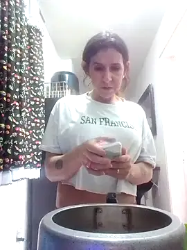 Cameron puppy online show from September 21, 2025, 7:52 pm