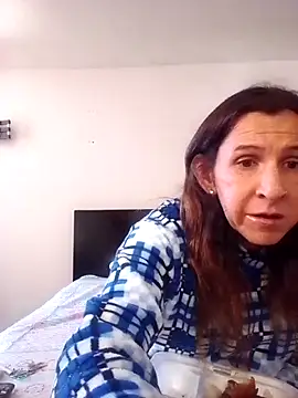 Cameron puppy online show from October 2, 2025, 8:45 pm