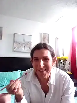 Cameron puppy online show from September 17, 2025, 6:10 pm