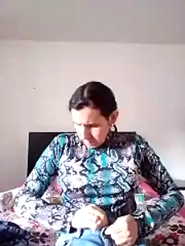 Cameron puppy online show from October 31, 2025, 7:43 pm