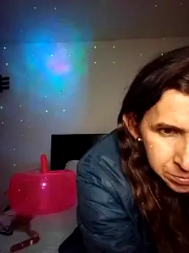 Cameron puppy online show from October 15, 2025, 4:55 am