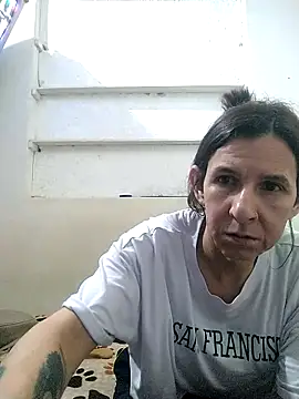 Cameron puppy online show from April 16, 2026, 11:00 am