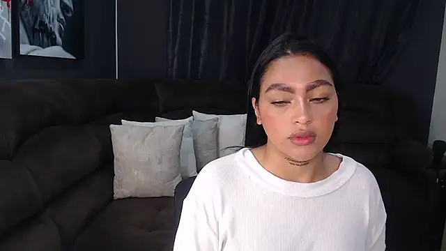 fairylatin222 online show from December 16, 2025, 10:41 am