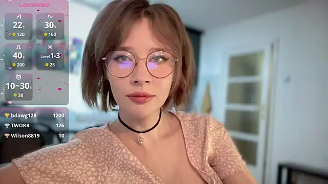 ms christiana online show from October 3, 2025, 7:37 pm