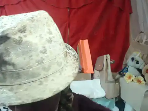 hottieperla online show from November 24, 2025, 6:30 pm