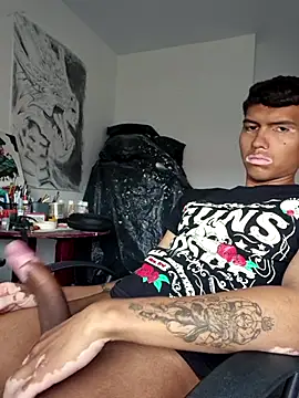 Snapshot of xrobXstax chatting on October 12, 2025, 7:26 pm xrobXstax online show from October 12, 2025, 7:26 pm