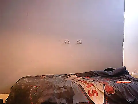 Snapshot of twinkerbell344 chatting on October 28, 2025, 1:50 am twinkerbell344 online show from October 28, 2025, 1:50 am