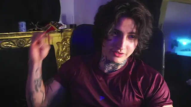 dantecoppolaa  online show from February 18, 2025, 12:05 am