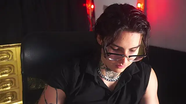 dantecoppolaa  online show from March 3, 2025, 11:35 pm