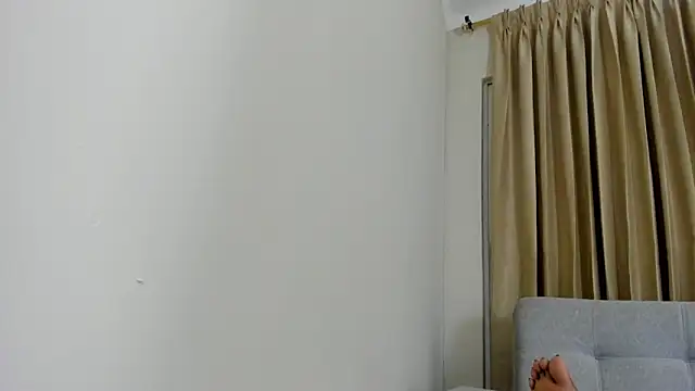 AliciaMiilf online show from September 25, 2025, 11:33 pm