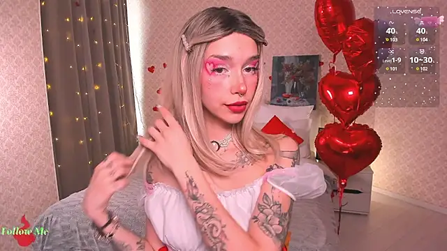 LeylaNoiry online show from February 14, 2025, 2:44 pm