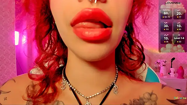 LeylaNoiry online show from September 28, 2025, 5:31 pm