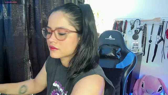 scarlet-kennedy98 online show from January 24, 2025, 10:30 pm