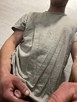 vanho29 online show from April 12, 2026, 11:52 pm