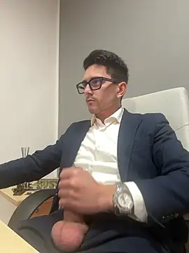 Snapshot of masterboss_ chatting on January 17, 2026, 1:26 pm masterboss online show from January 17, 2026, 1:26 pm