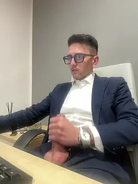 masterboss  online show from April 2, 2026, 12:12 pm