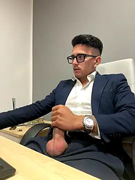 masterboss  online show from October 3, 2025, 11:34 am