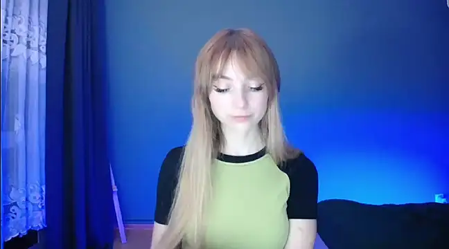 LuciaYoung online show from February 26, 2025, 10:26 pm